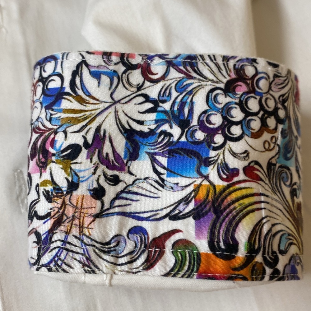 Robert Graham White Shirt with Red Wine Design - Picture 8 of 9